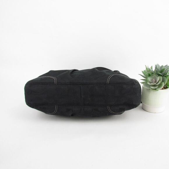 Authentic Coach Vintage  Black Signature Bag - Picture 6 of 10